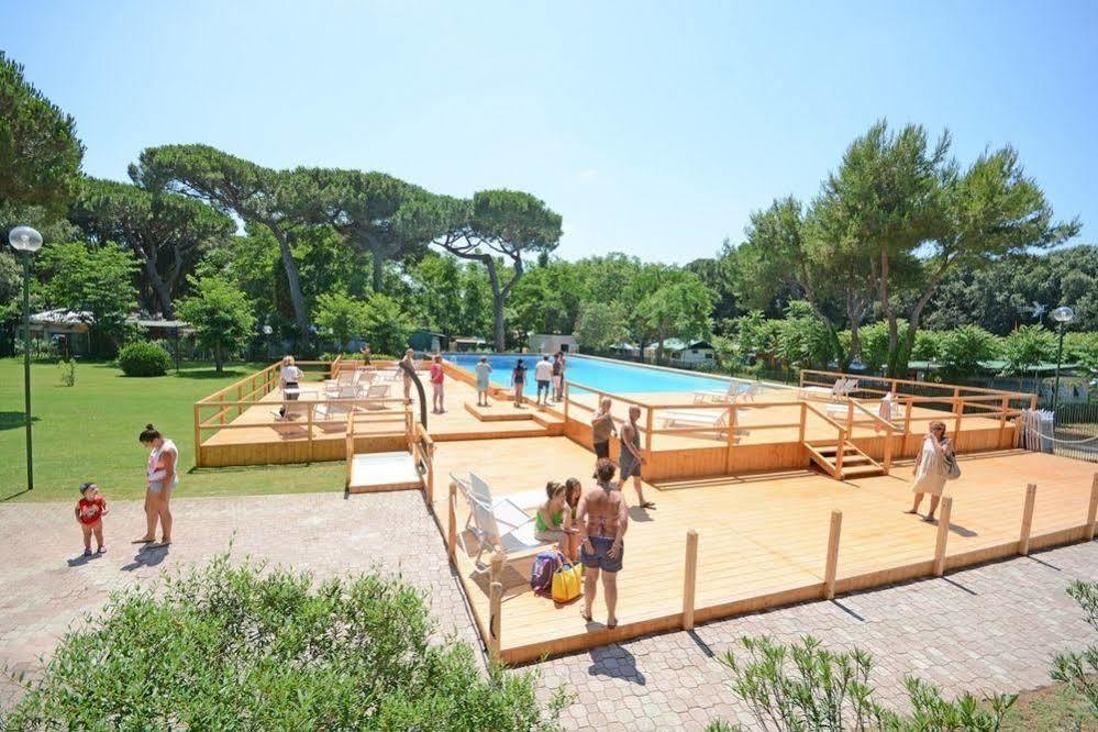 Parco Della Gallinara Lido dei Pini Luaran gambar